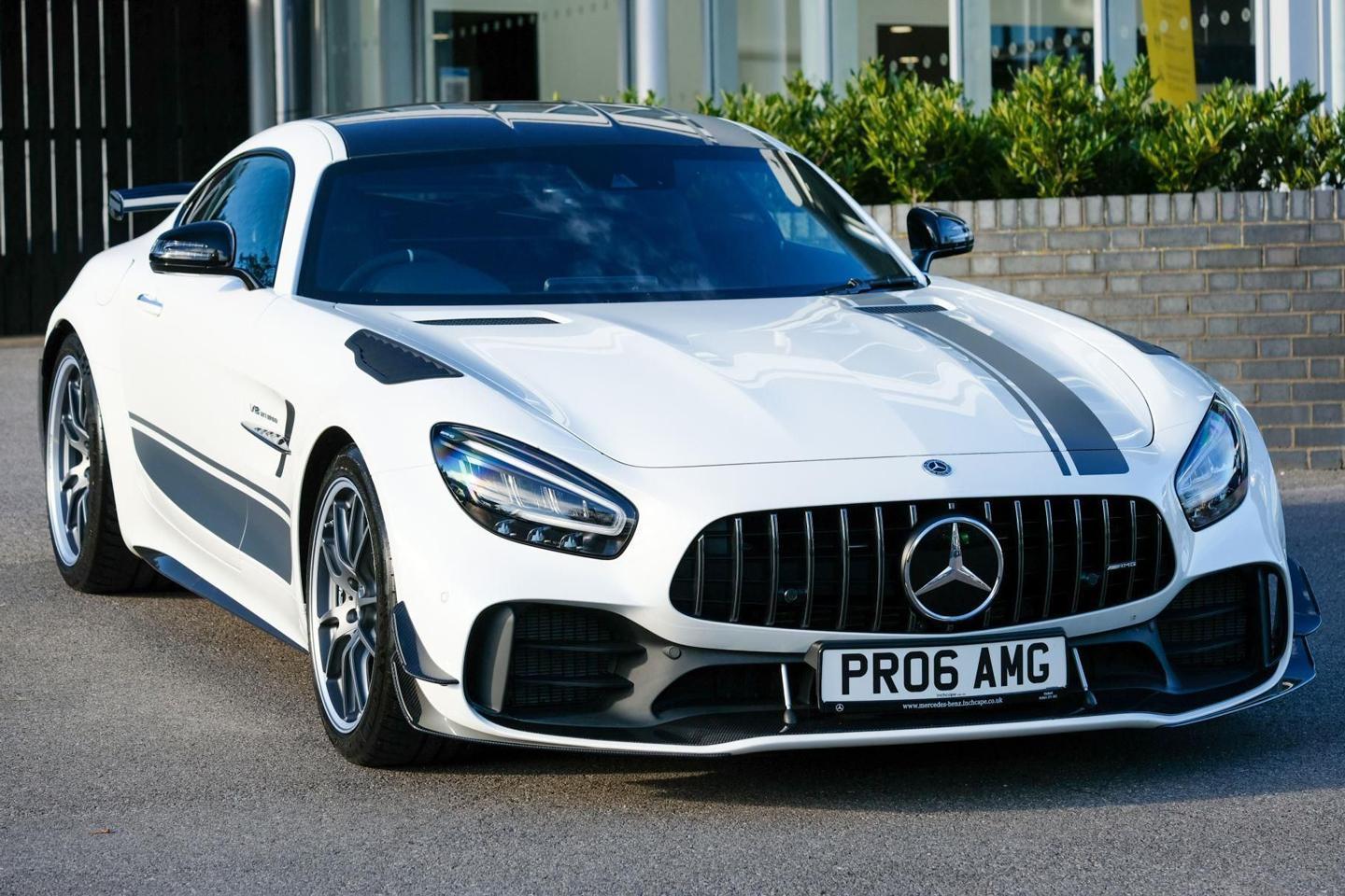 mercedes-benz-amg-gt-r-pro-495219319-1